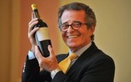 Chai rượu vang trắng đắt nhất thế giới