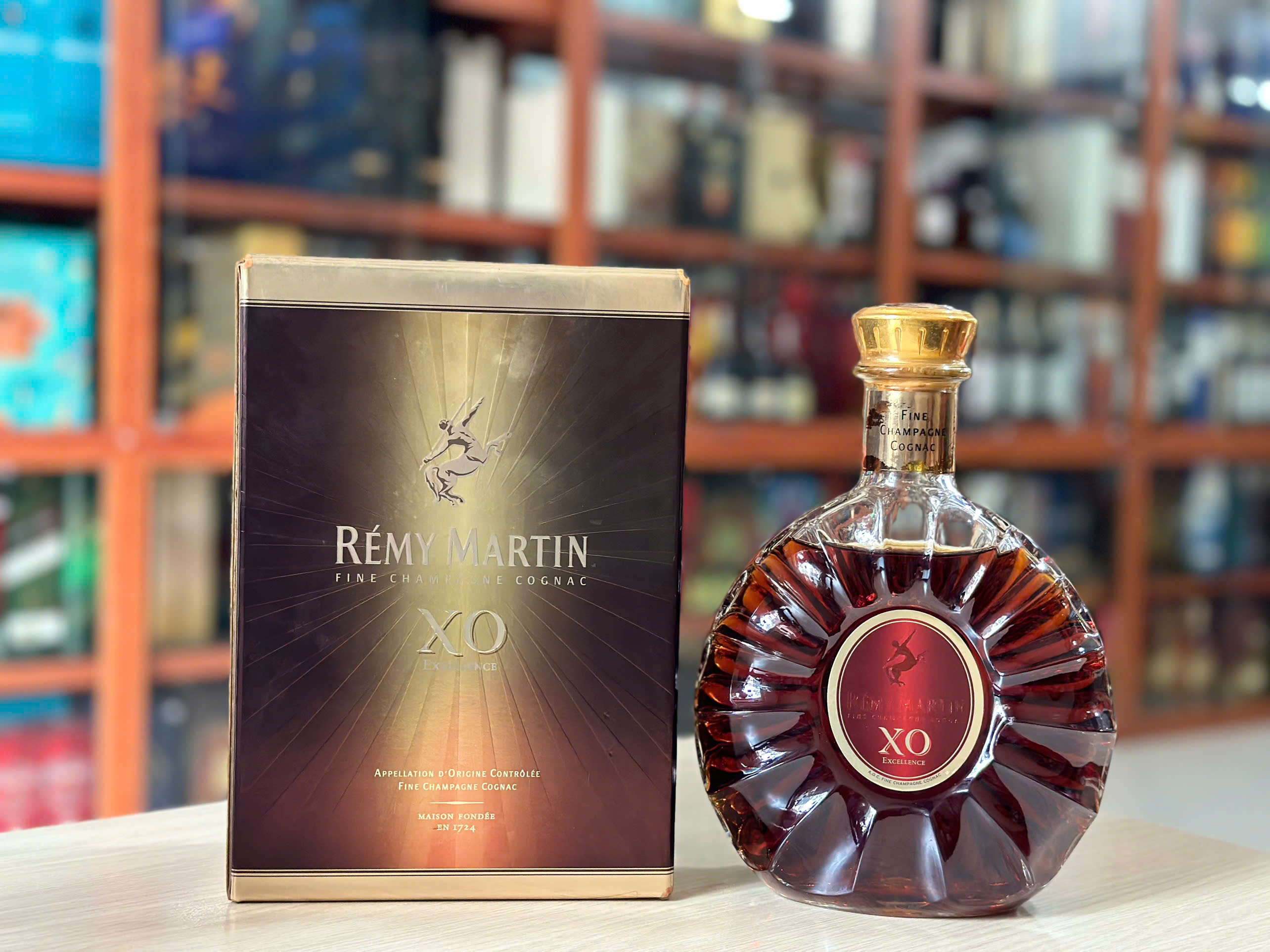 【えのもさま専用】CAMUS XO REMY MARTIN 2種　まとめ売り レミーマルタンXO・エクセレンス (正規)(2010084)｜ワールドリカー